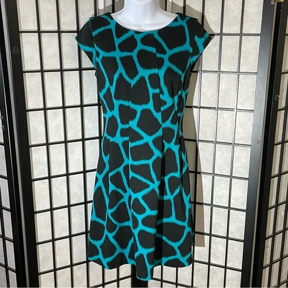Michael Kors | Dresses | Michael Kors Green Giraffe Print Dress Size |  Poshmark